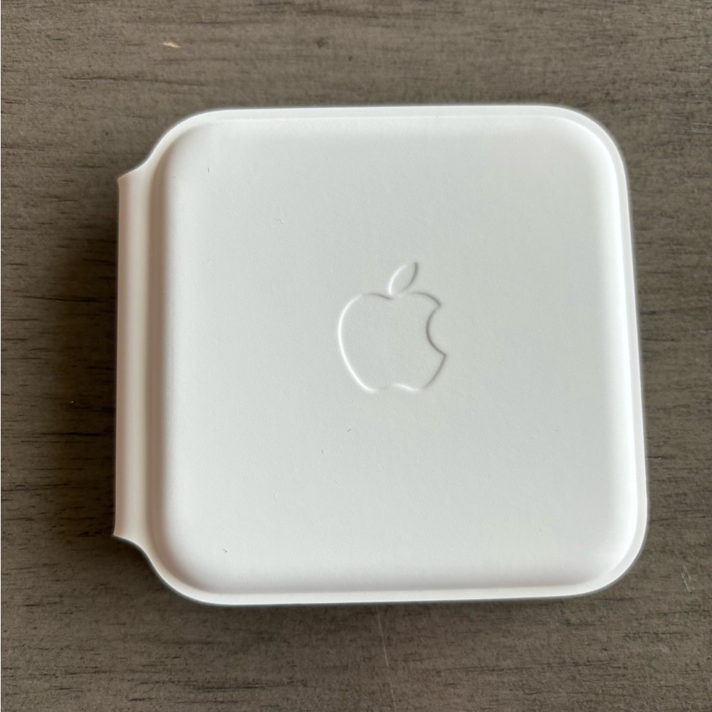 Apple MagSafe Duo Charger-White